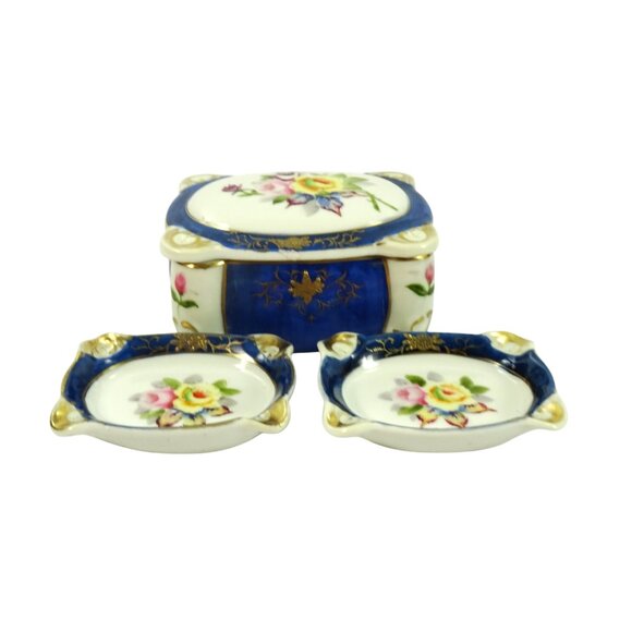 Vintage Made in Occupied Japan Porcelain Trinket Cigarette Box w 2 Ashtrays Blue - Picture 3 of 15